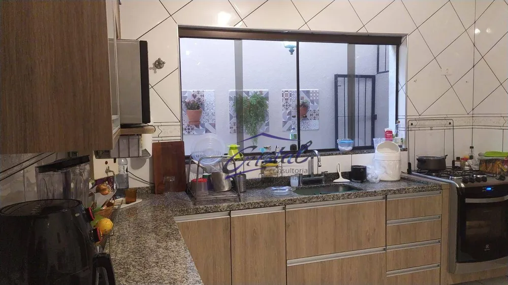 Casa, 3 quartos, 250 m² - Foto 6