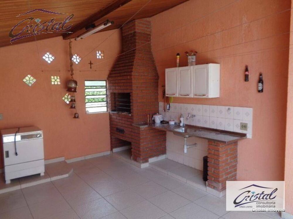 Casa à venda com 3 quartos, 240m² - Foto 8
