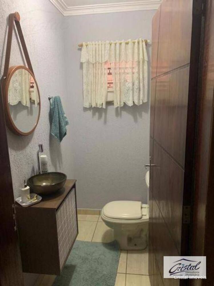 Casa à venda com 3 quartos, 220m² - Foto 5