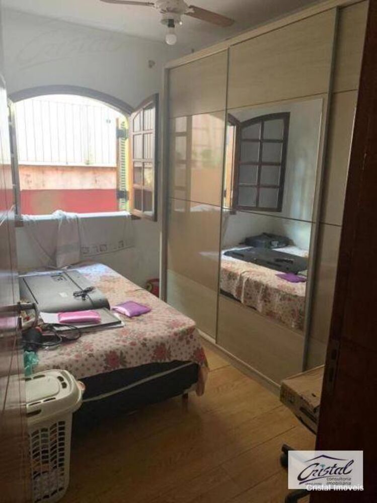 Casa à venda com 3 quartos, 220m² - Foto 2