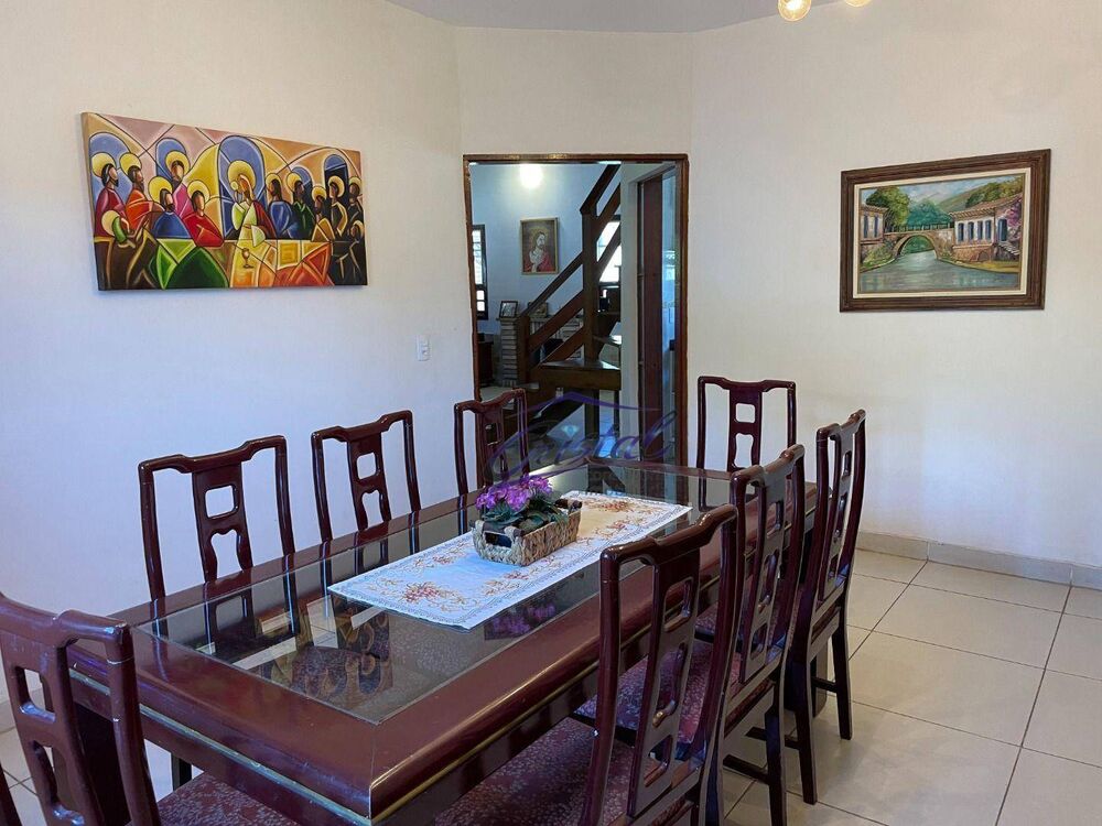 Casa de Condomínio à venda com 3 quartos, 460m² - Foto 2