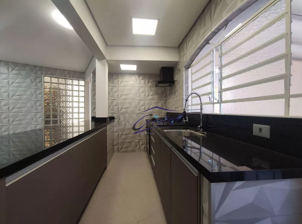 Casa, 3 quartos, 178 m² - Foto 4
