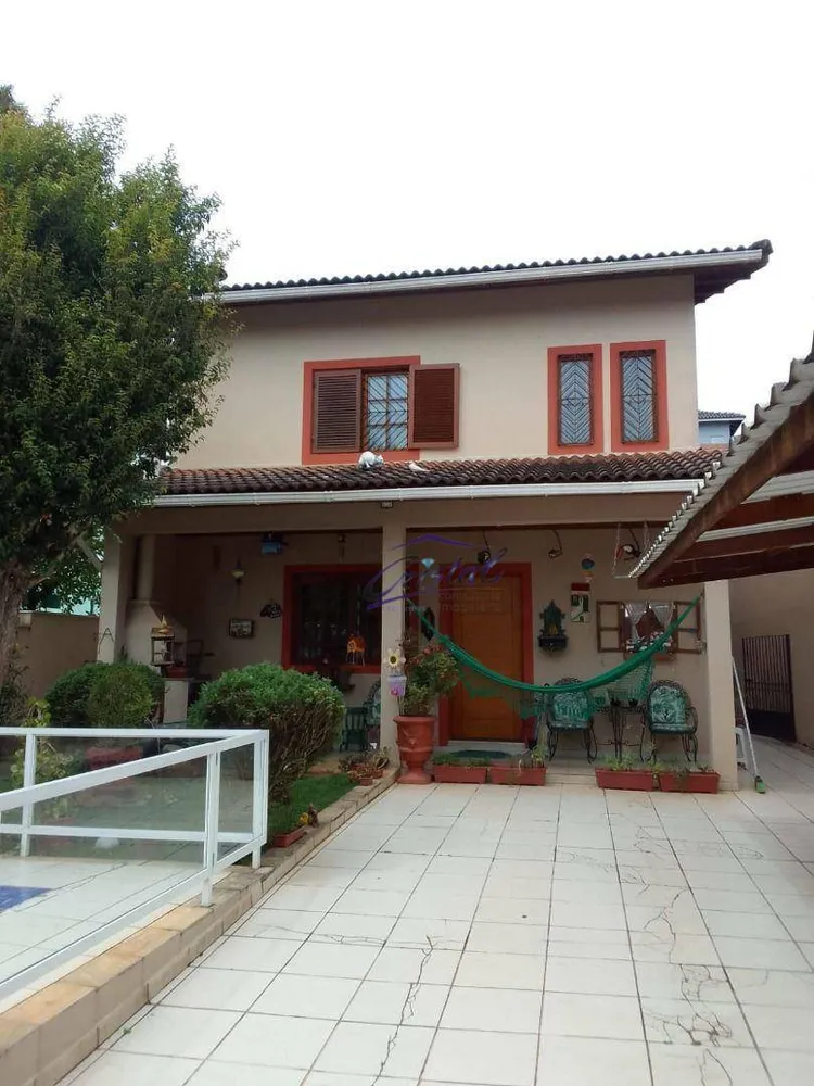 Casa, 5 quartos, 190 m² - Foto 3