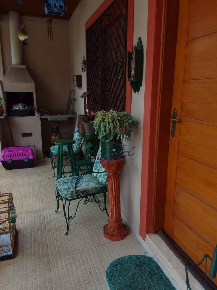 Casa à venda com 5 quartos, 190m² - Foto 7