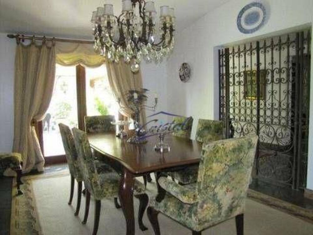 Casa à venda com 5 quartos, 560m² - Foto 1