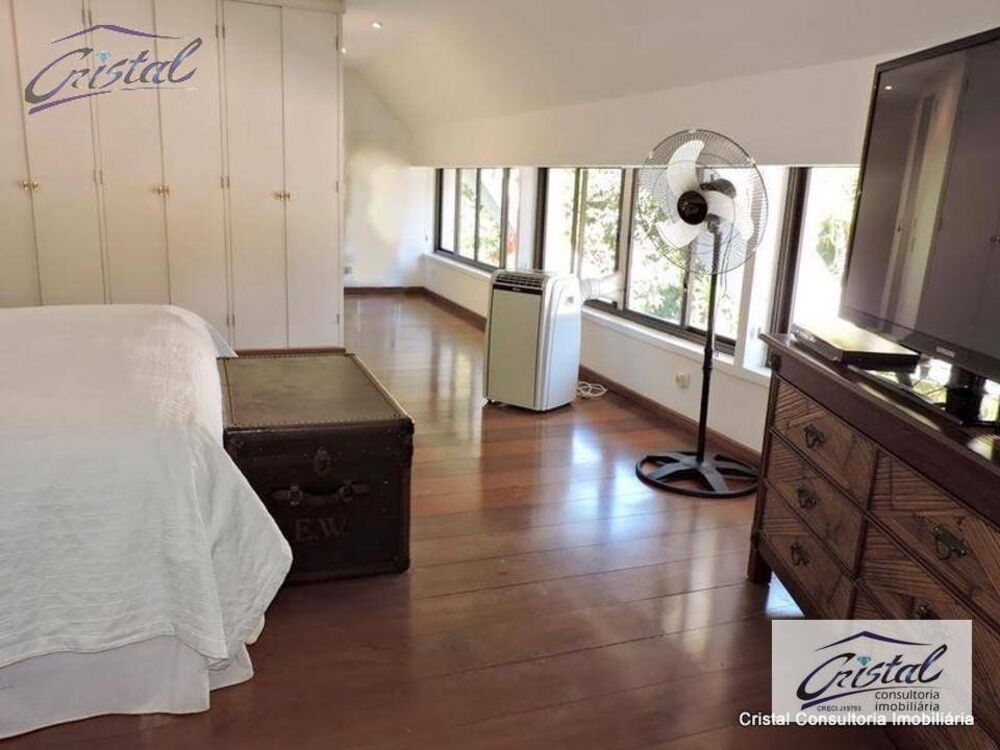 Casa de Condomínio à venda com 5 quartos, 804m² - Foto 2