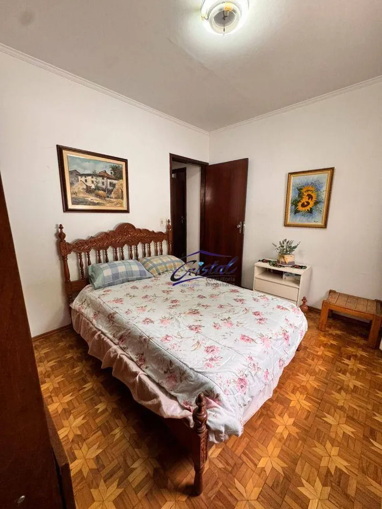 Casa, 3 quartos, 242 m² - Foto 2