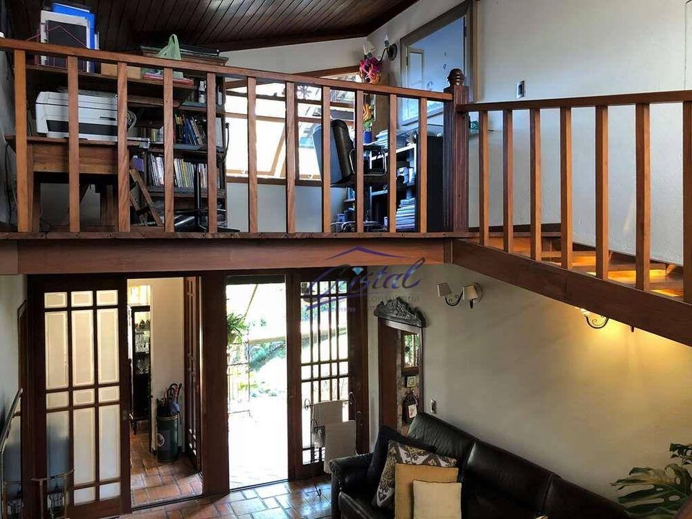 Casa de Condomínio à venda com 4 quartos, 450m² - Foto 2