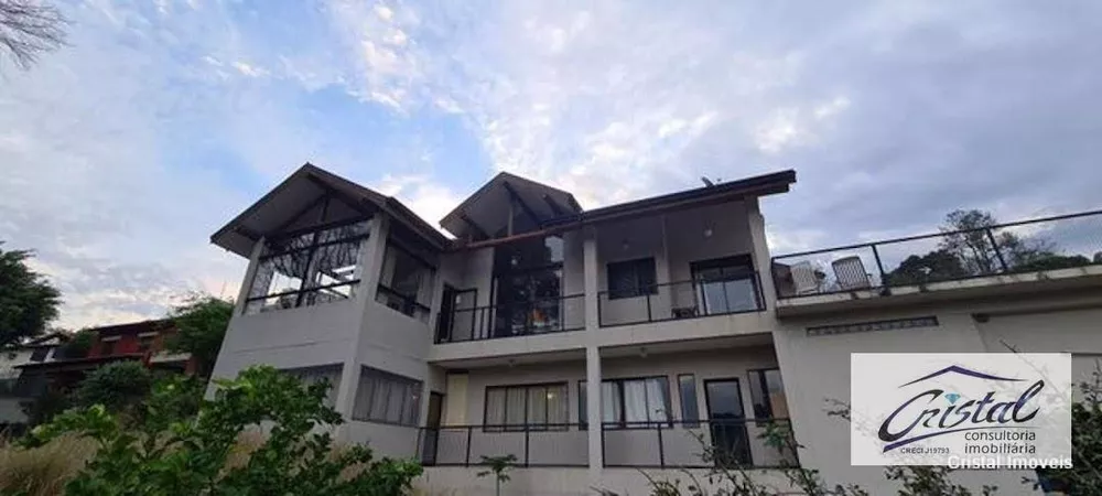 Casa de Condomínio à venda com 3 quartos, 558m² - Foto 2