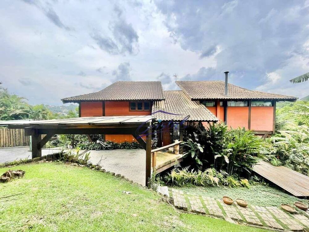 Casa de Condomínio à venda com 3 quartos, 282m² - Foto 1
