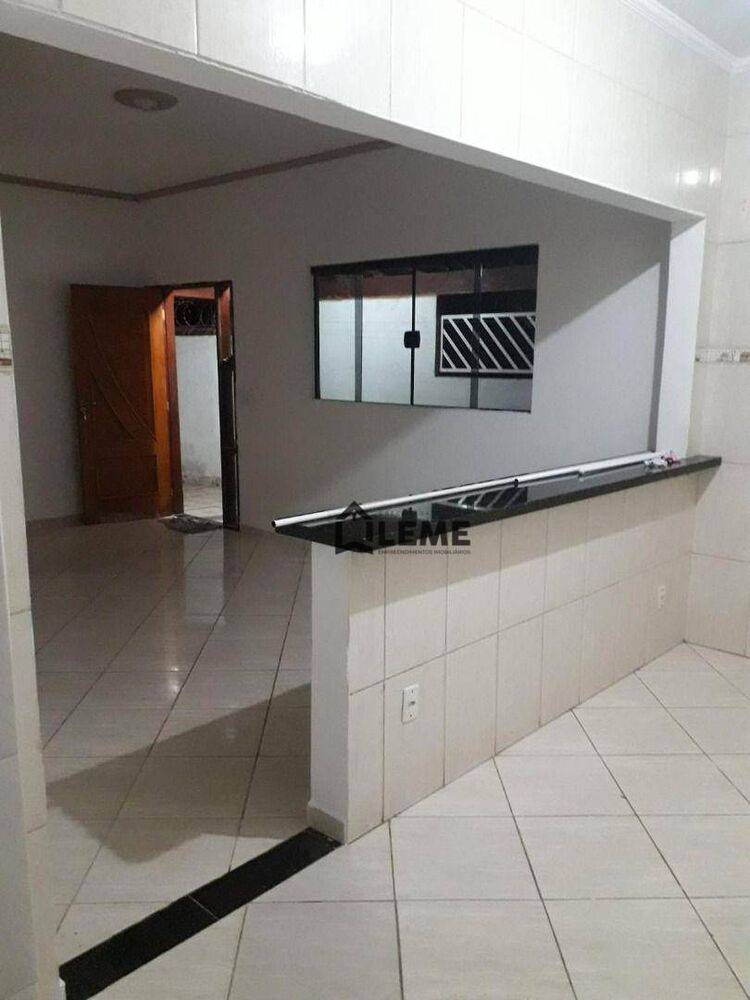 Casa, 2 quartos, 150 m² - Foto 1