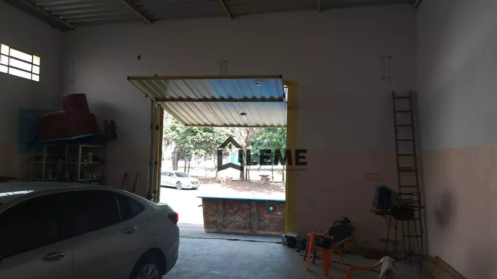 Casa à venda com 3 quartos, 300m² - Foto 6