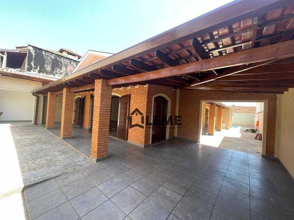 Casa, 4 quartos, 226 m² - Foto 5