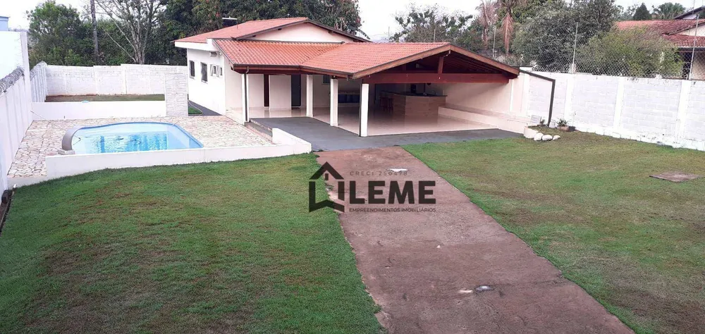 Chácara, 3 quartos, 1000 m² - Foto 1