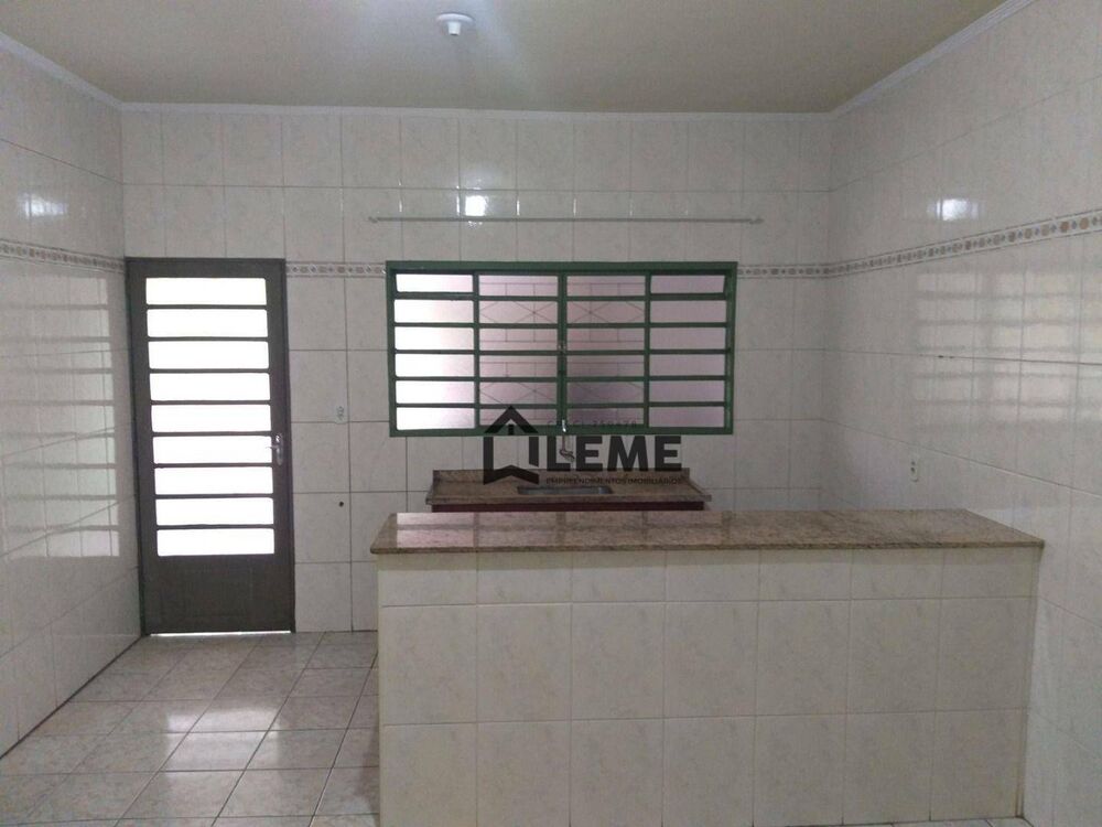 Casa, 3 quartos, 161 m² - Foto 4