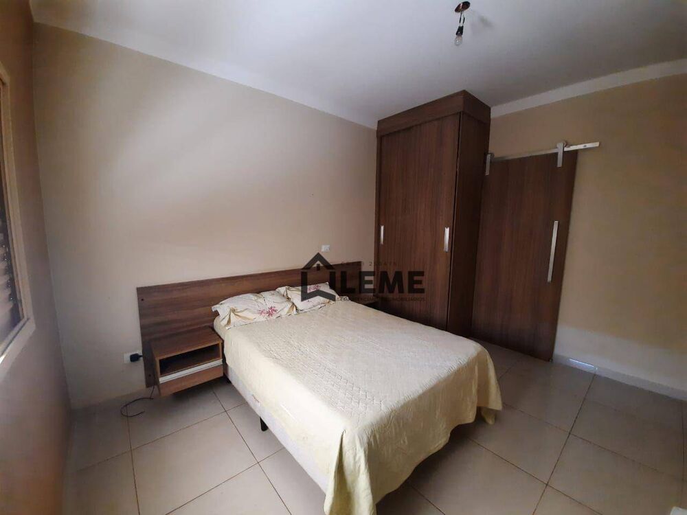 Casa, 3 quartos, 252 m² - Foto 14