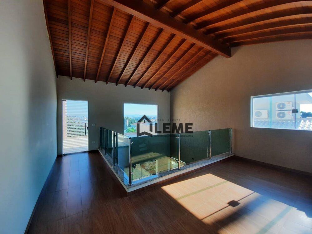 Casa, 3 quartos, 252 m² - Foto 20