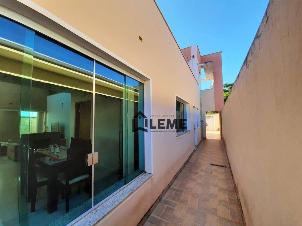 Casa, 3 quartos, 252 m² - Foto 13