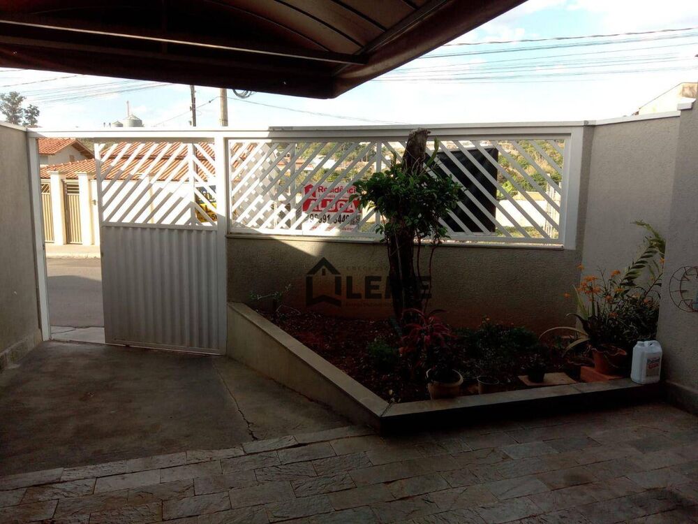 Sobrado, 3 quartos, 250 m² - Foto 1