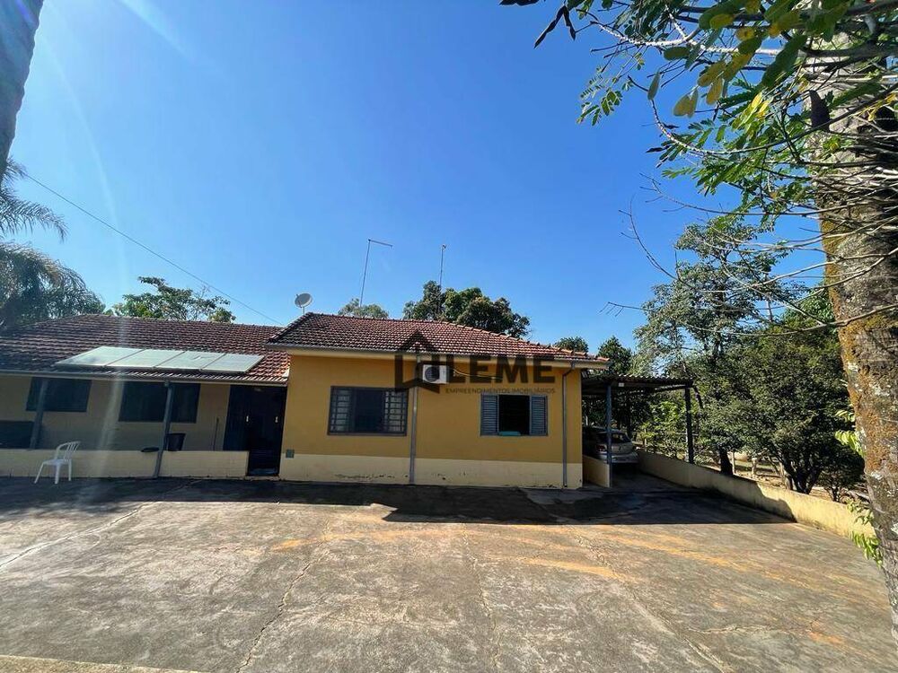 Chácara, 3 quartos, 2464 m² - Foto 2