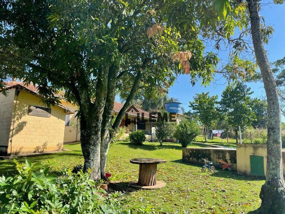 Chácara, 3 quartos, 2464 m² - Foto 4