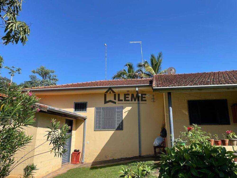 Chácara, 3 quartos, 2464 m² - Foto 9