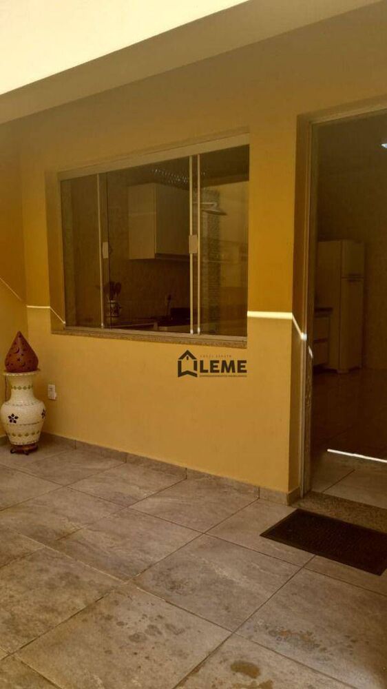 Casa à venda com 4 quartos, 600m² - Foto 8