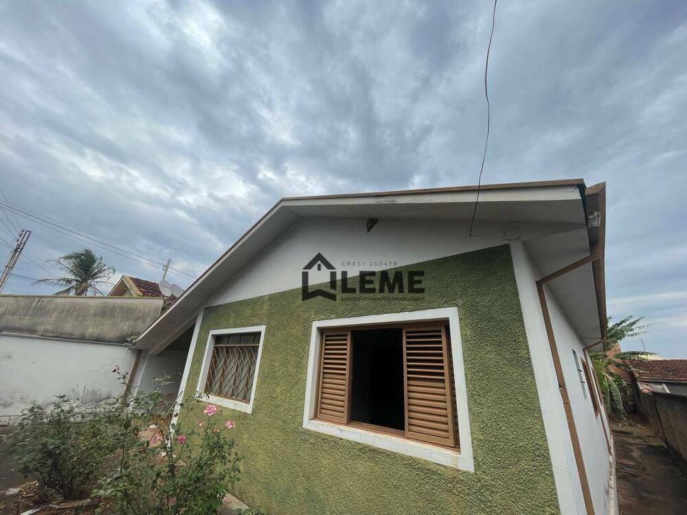 Casa, 3 quartos, 132 m² - Foto 1