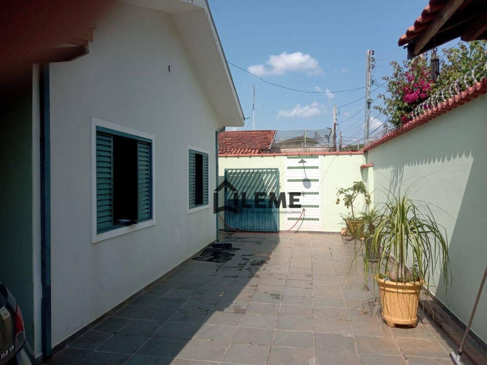 Casa, 3 quartos, 105 m² - Foto 1