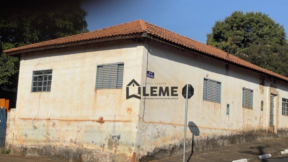 Casa à venda com 1 quarto, 47m² - Foto 1