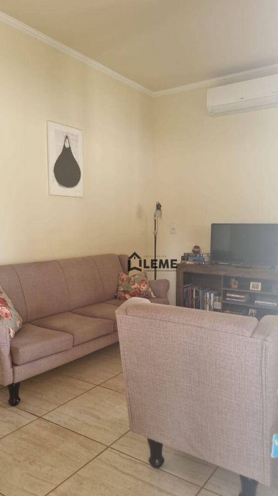 Casa, 3 quartos, 160 m² - Foto 2