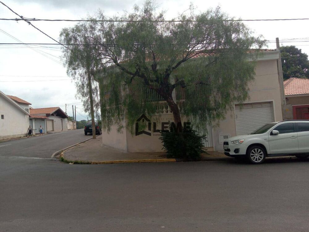 Casa, 2 quartos, 204 m² - Foto 2