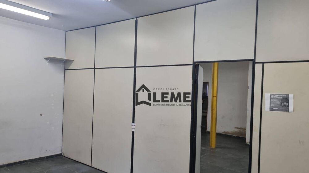 Depósito-Galpão, 258 m² - Foto 1