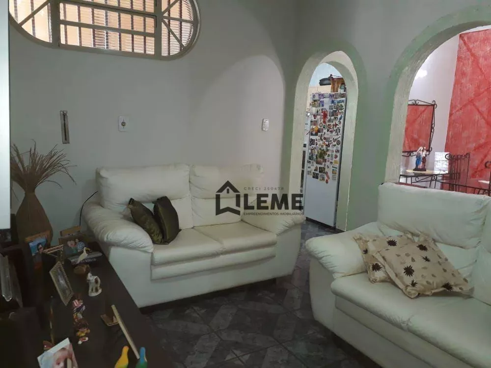 Casa, 3 quartos, 176 m² - Foto 8