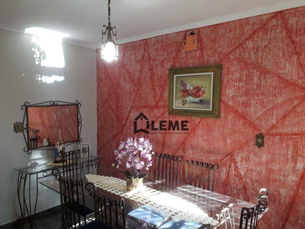 Casa, 3 quartos, 176 m² - Foto 4