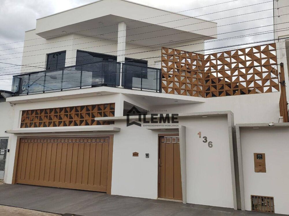 Casa, 3 quartos, 450 m² - Foto 1