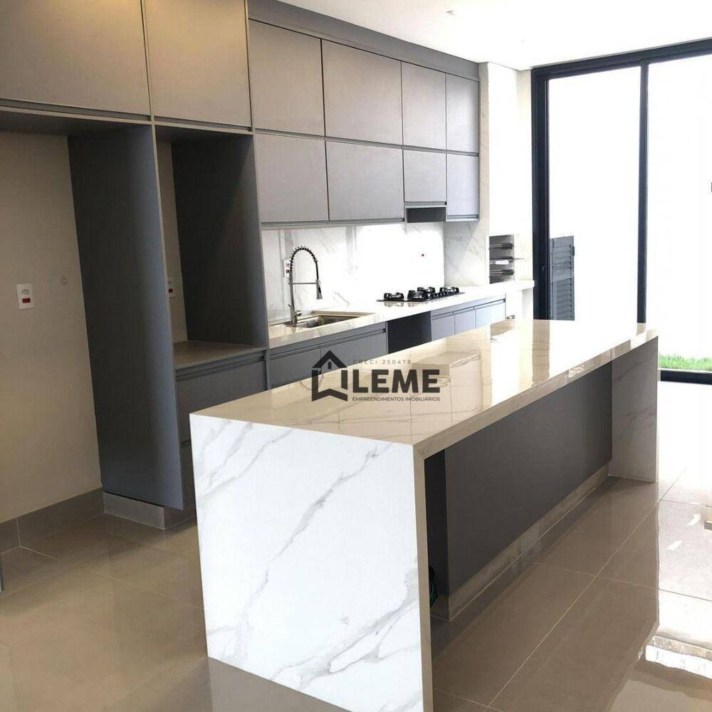 Casa, 3 quartos, 192 m² - Foto 4
