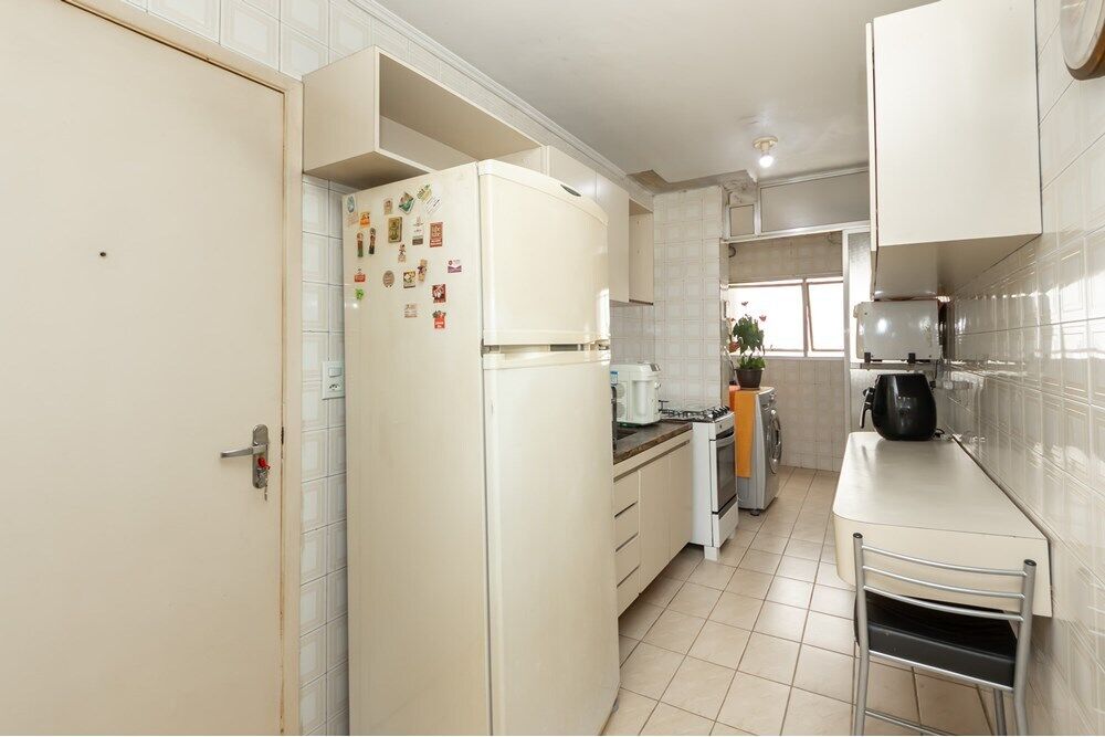 Apartamento à venda com 3 quartos, 92m² - Foto 3