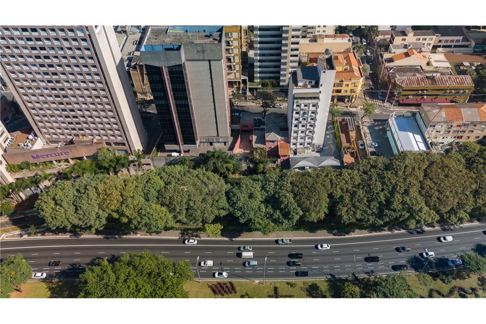 Casa à venda com 8 quartos, 412m² - Foto 4
