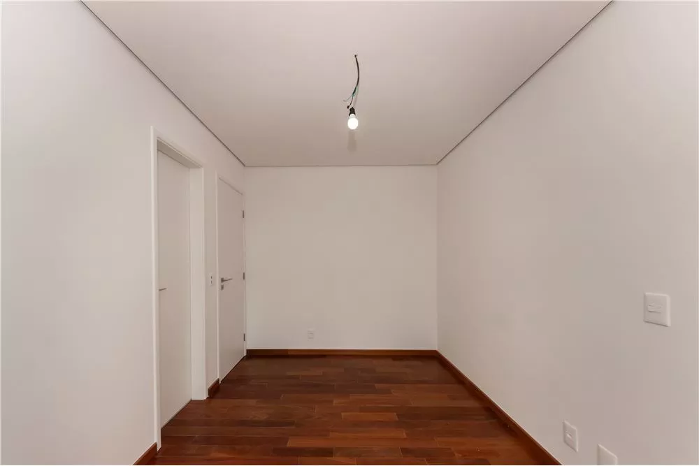 Apartamento à venda com 6 quartos, 416m² - Foto 2