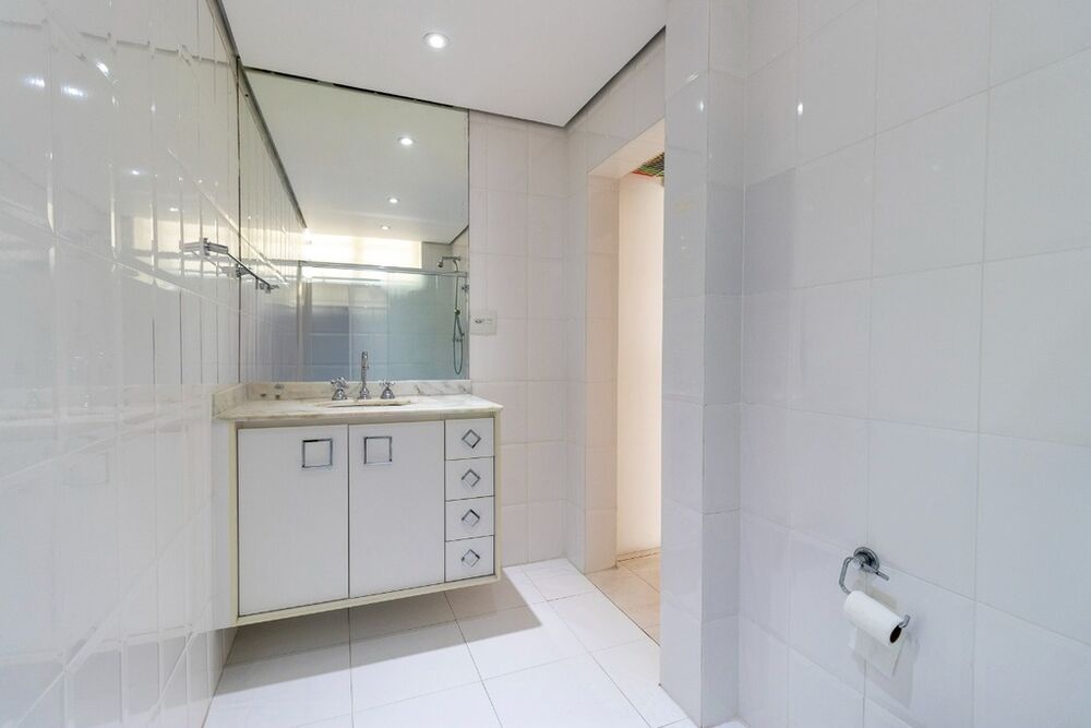 Apartamento à venda com 3 quartos, 224m² - Foto 7