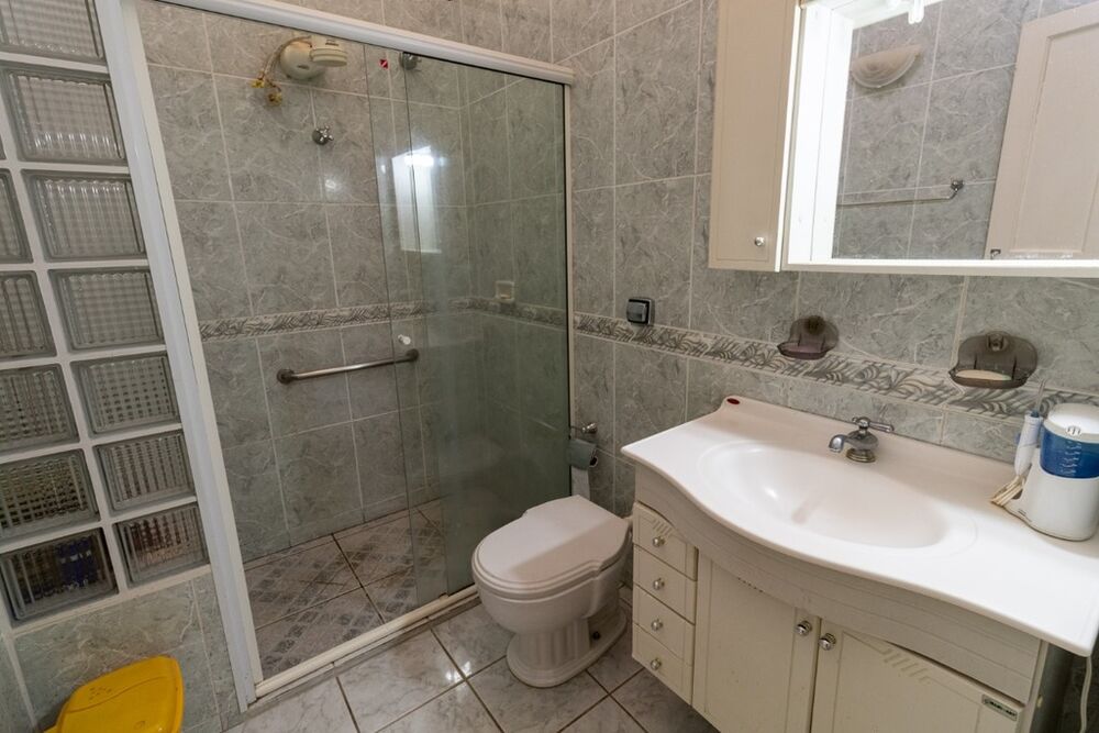 Casa à venda com 2 quartos, 143m² - Foto 2
