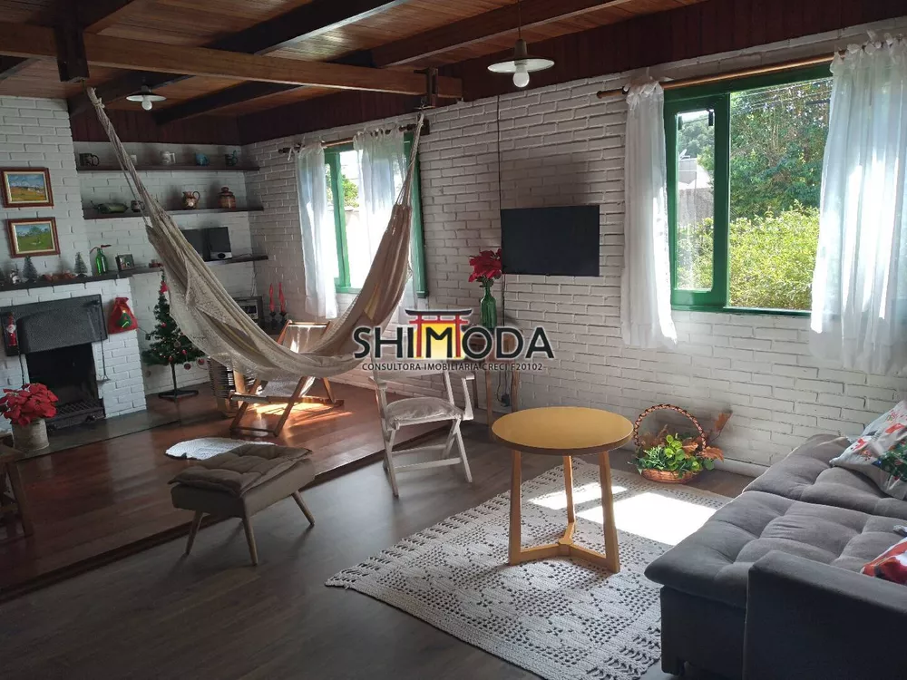 Sobrado à venda com 4 quartos, 216m² - Foto 1