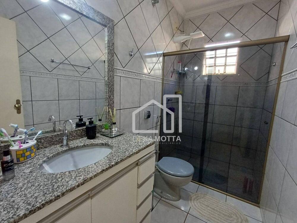 Casa, 3 quartos, 194 m² - Foto 3