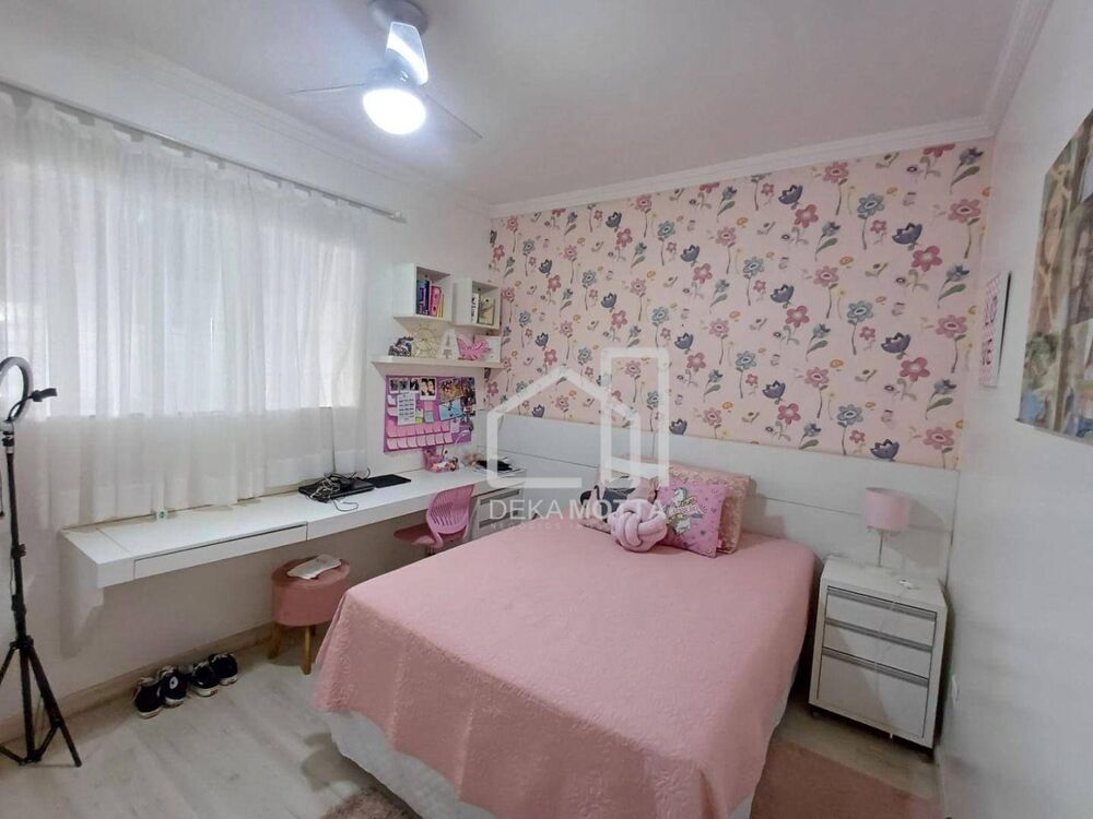 Casa, 3 quartos, 194 m² - Foto 1