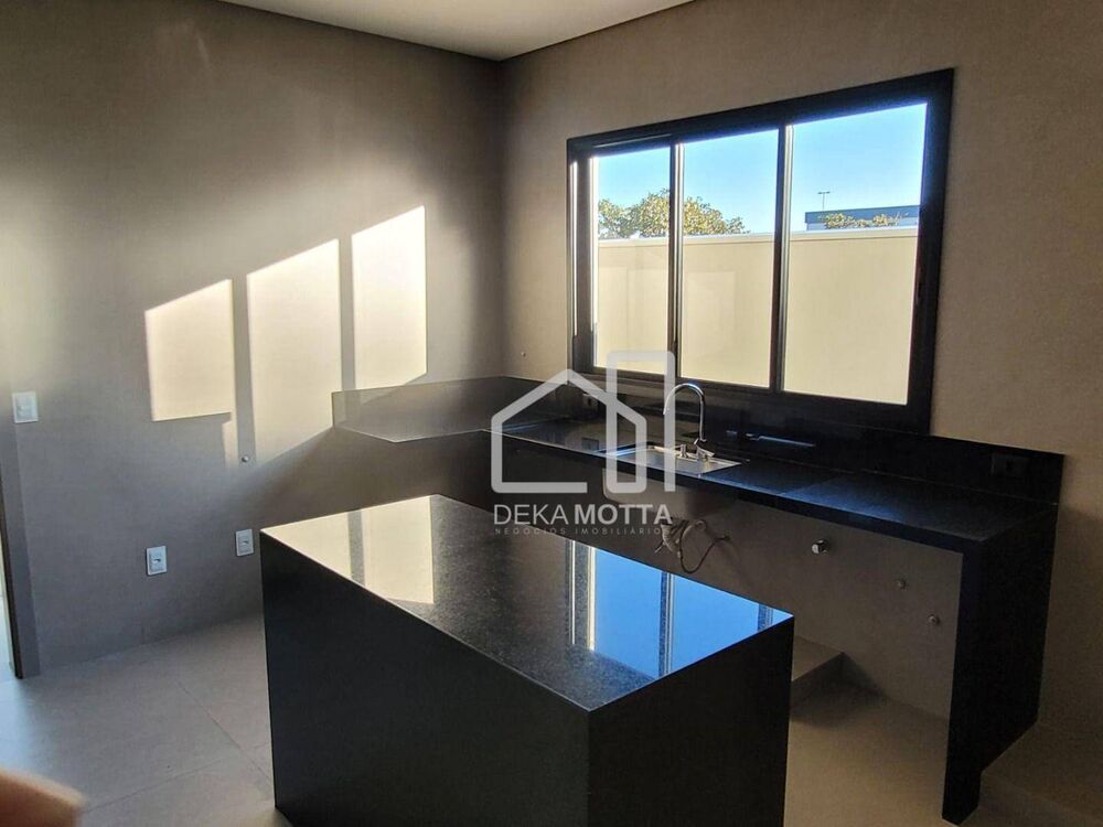 Casa, 3 quartos, 240 m² - Foto 2