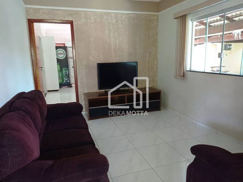 Chácara, 4 quartos, 1000 m² - Foto 1