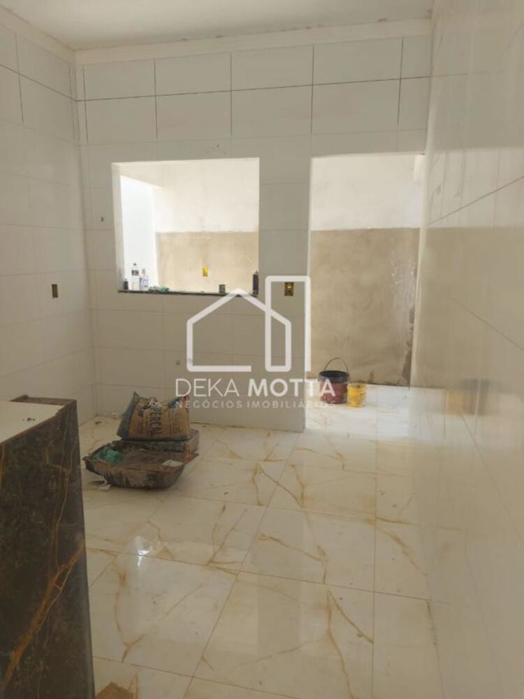 Casa à venda com 3 quartos, 67m² - Foto 4