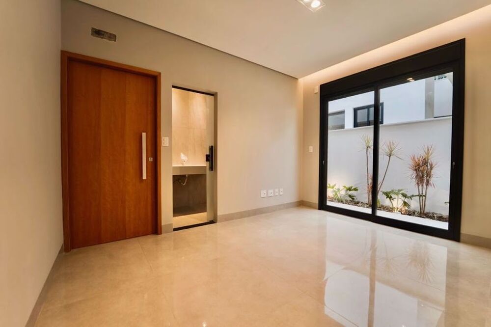 Casa, 4 quartos, 305 m² - Foto 1