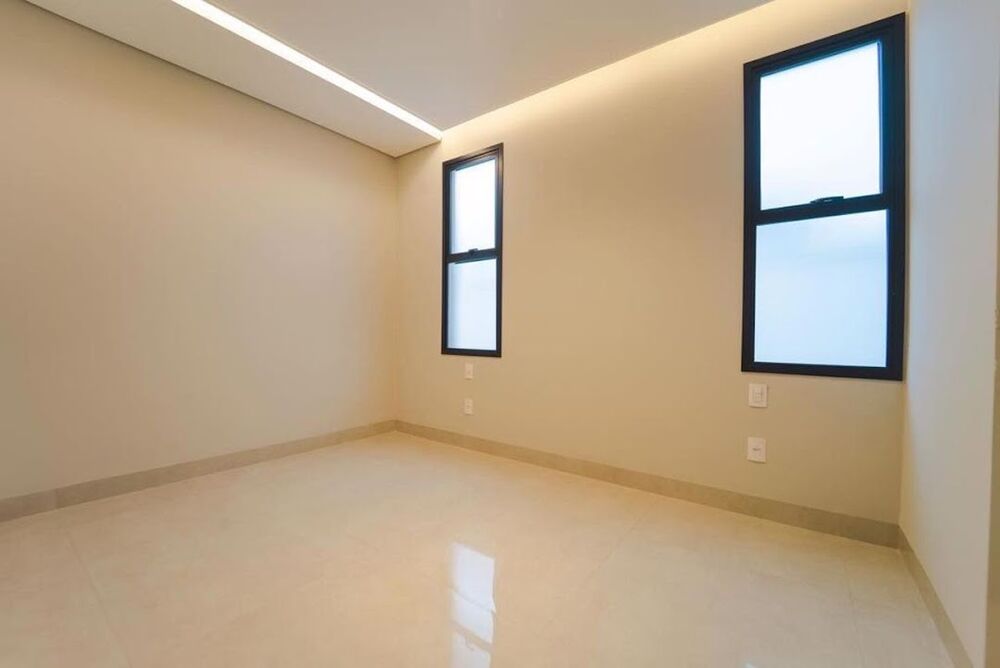 Casa, 4 quartos, 305 m² - Foto 3